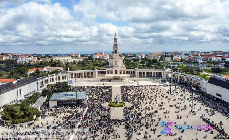 Faith, Caves & Ocean Waves: Portugal's Most Soulful Day Trip - Key Points