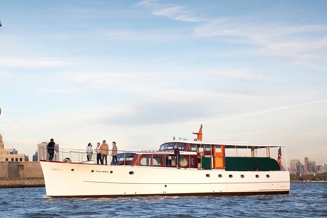 Fall Foliage Cruise on Yacht Full Moon from Chelsea Piers - Final Thoughts: Is This Tour for You?