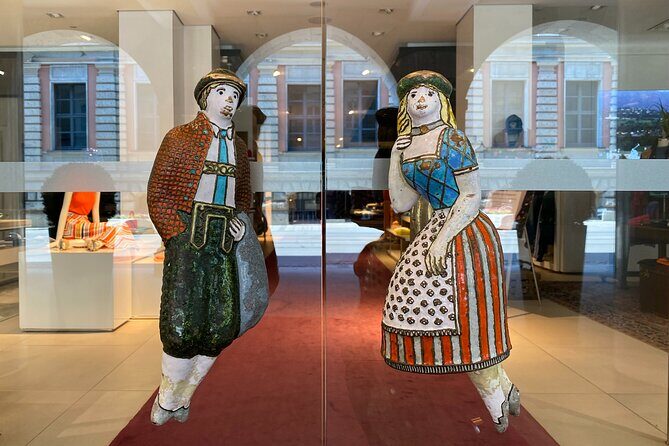 Fall in Love with Munich in a Private Old Town Walking Tour - FAQs