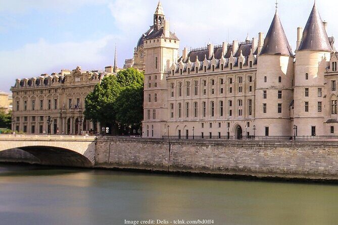 Fall In Love With Paris: Private Half-Day Highlights Tour - Who Is This Tour Best For?