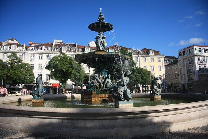 Falling Love for Lisbon - Who Would Enjoy This Tour?