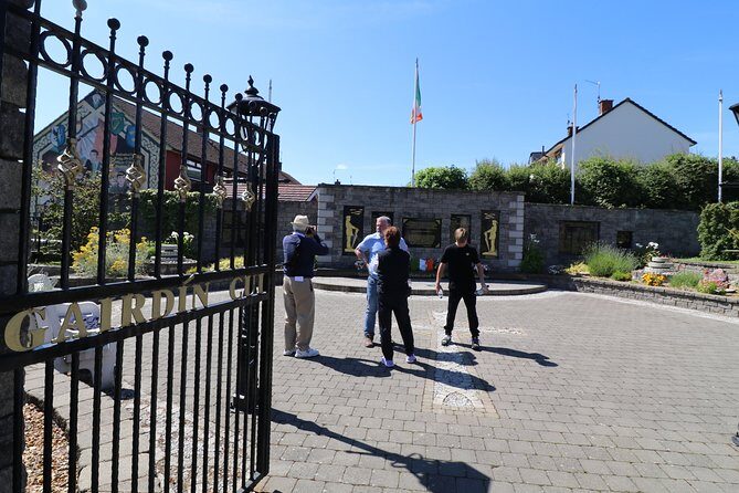 Falls road Murals Walking Tour with former prisoners - An In-Depth Look at the Falls Road Murals Walking Tour