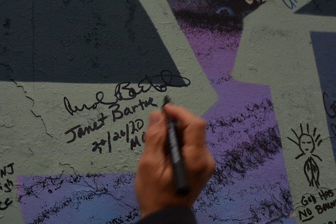 Falls road Murals Walking Tour with former prisoners - The Sum Up