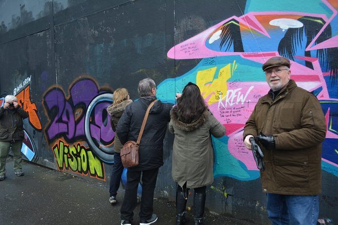 Falls road Murals Walking Tour with former prisoners - FAQs