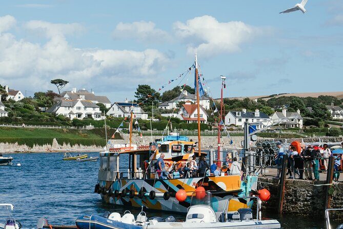 Falmouth Tour App, Hidden Gems Game and Big Britain Quiz (1 Day Pass) UK - A Creative New Way to Discover Falmouth