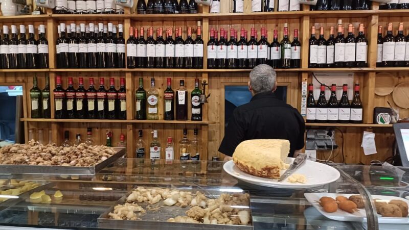 Familly friendly: tailored tapas, giants & Scavenger Hunts! - Exploring Barcelona’s Cultural Heart: A Family-Friendly Journey