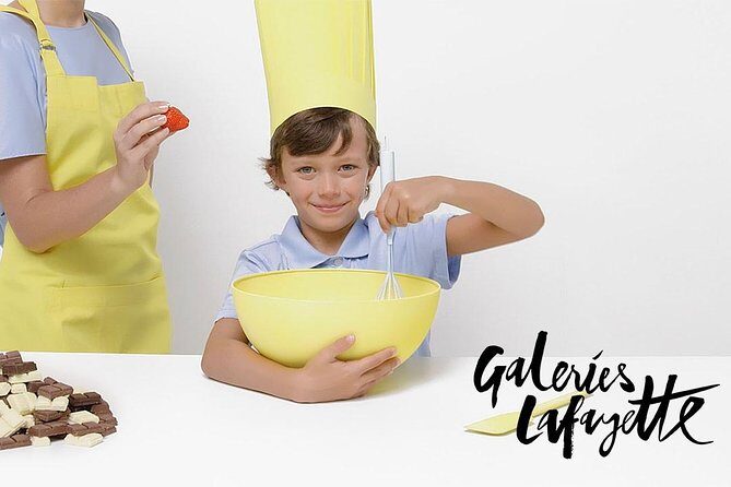 Family experience-Macaron Bakery Class at Galeries Lafayette - The Experience: What You Can Expect