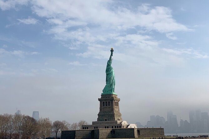 Family Friendly Statue of Liberty and Ellis Island Private Tour - A Deep Dive into the Experience