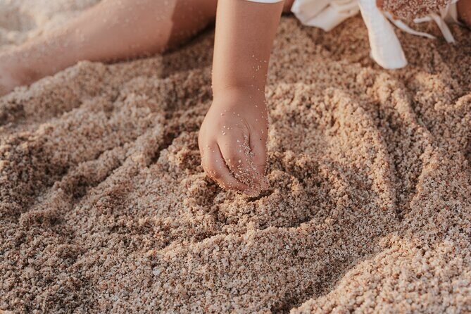 Family photo shoot on beach monuments - FAQs