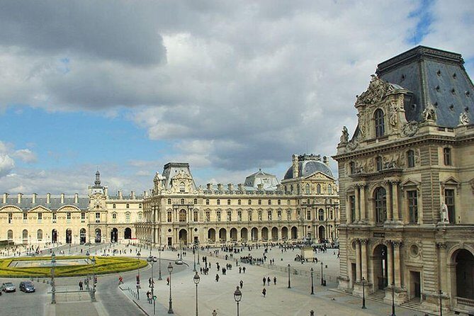Family Treasure Hunt at the Louvre Museum - A Deep Dive into the Experience