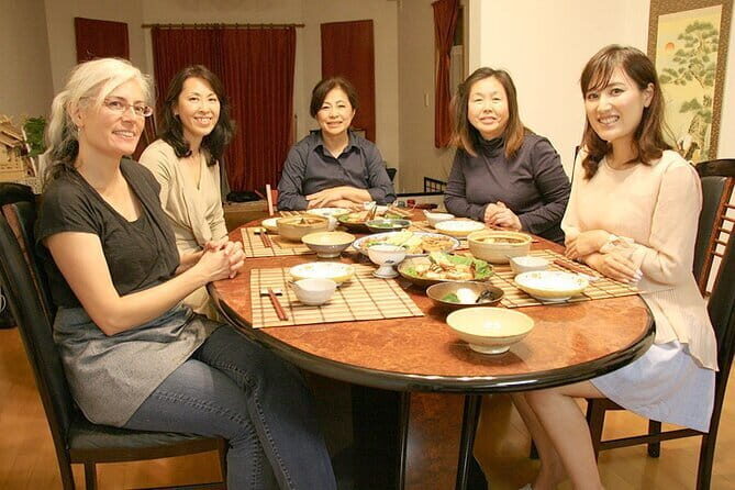 Famous Inari Sushi Making Experience in Toyokawa - Who This Experience Is Best For