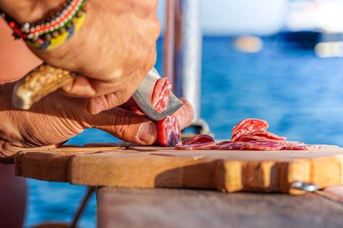 Fantastic sunset excursion by boat to the Devil's saddle - An In-Depth Look at the Tour Experience