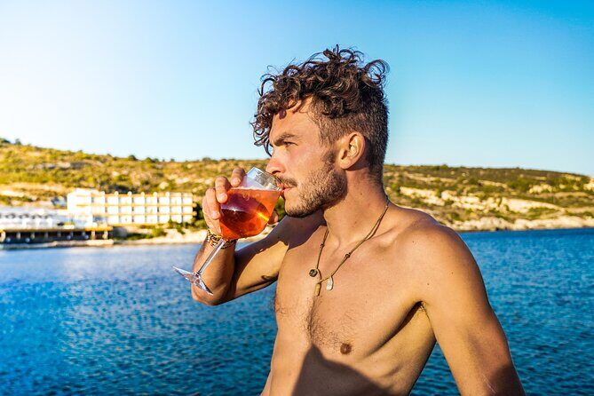 Fantastic sunset excursion by boat to the Devil's saddle - FAQs