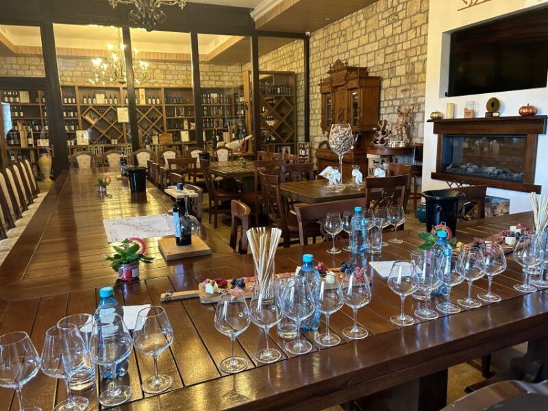 Fantastic wine tour in diferent wineries (Great Hill) - Who Is This Tour Best For?