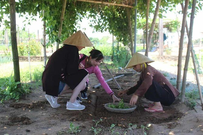 Farming with the Local Famers - An Easy, Hassle-Free Introduction to Rural Vietnam
