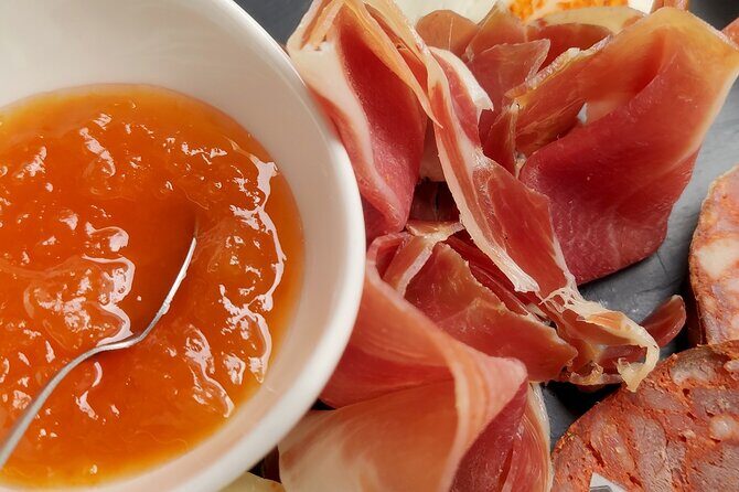 Faro Food Tour & Drinks and City highlights 10 Tastings - Key Points