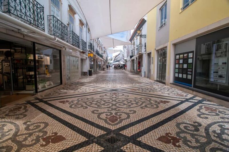 Faro: Private 2-Hour Old & New City Walk with Market Visit - Who Should Consider This Tour?