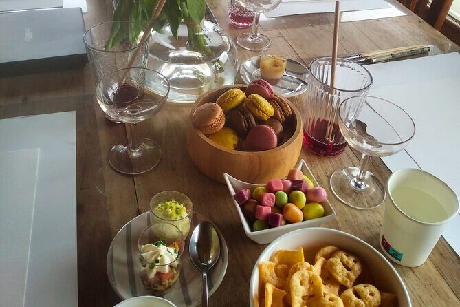 Fashion Design Workshop & Brunch on a Seine River Boat in Paris - FAQ