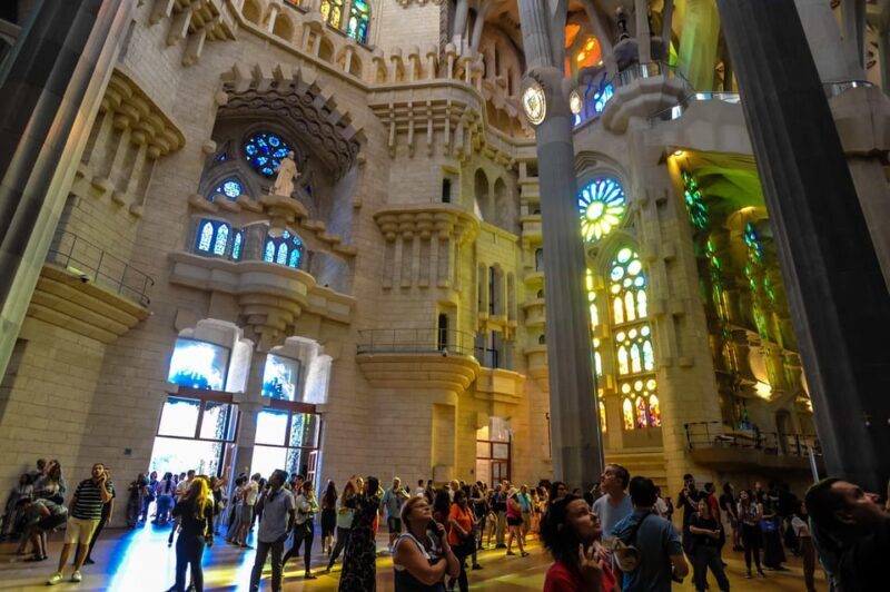 Fast Track: Sagrada Familia & Barcelona Full-Day Tour - Starting with the Essentials: What to Expect