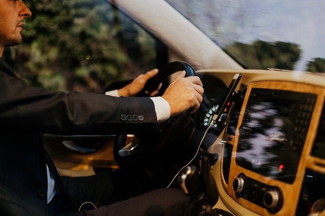 Fat Taxi - Private Istanbul Airport (IST) Transfer to Besiktas Area - Key Points