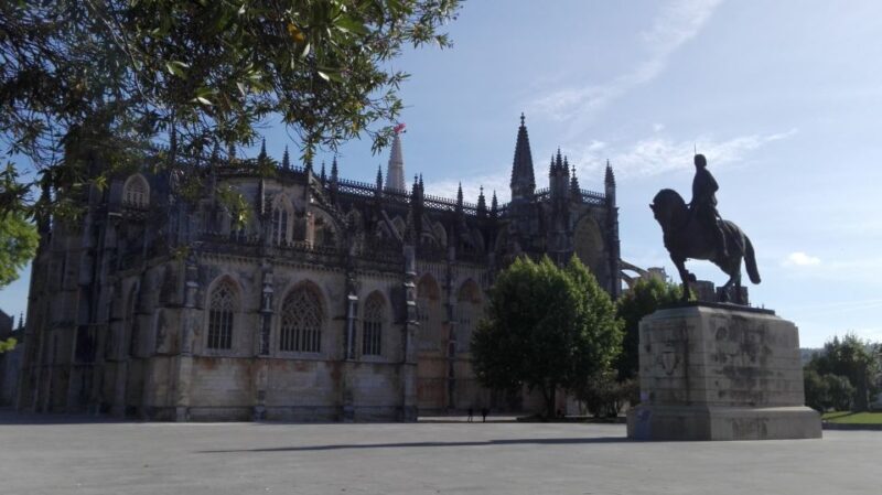 Fátima, Batalha, Alcobaça, Nazaré and Óbidos Private Tour - Exploring the Itinerary in Detail