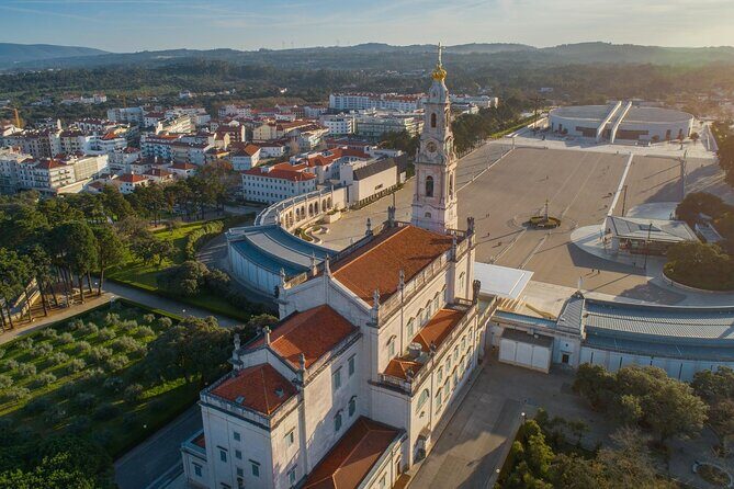 Fatima, Batalha, Nazare &Obidos Private Full Day Tour from Lisbon - FAQ