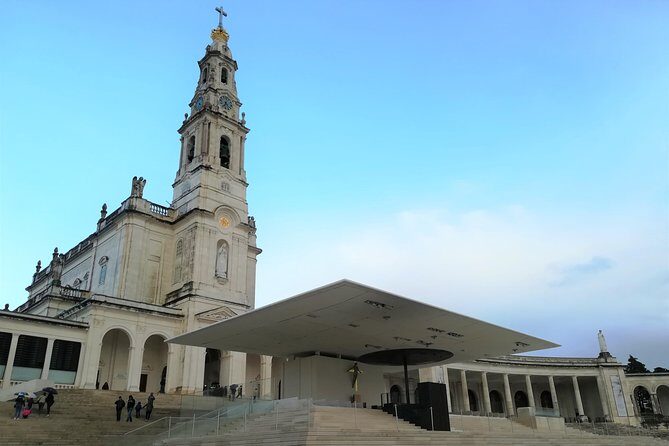 Fatima Day Tour from Algarve - FAQs