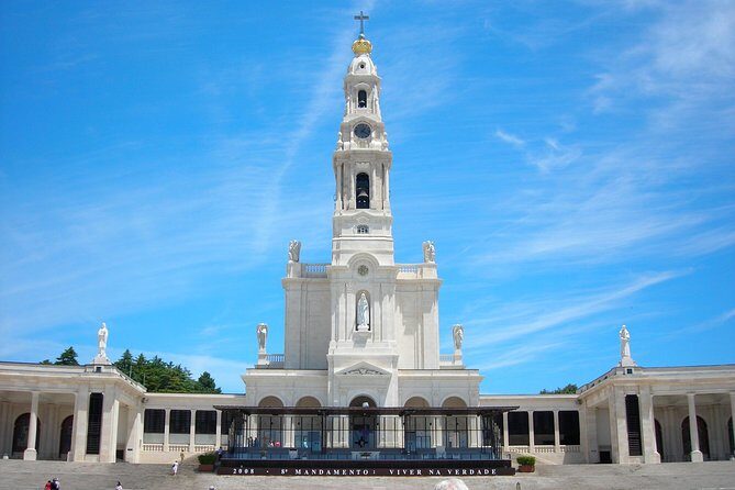 Fatima Spiritual Full Day Private Tour from Lisbon - Valinhos Sanctuary and the Shepherds Homes
