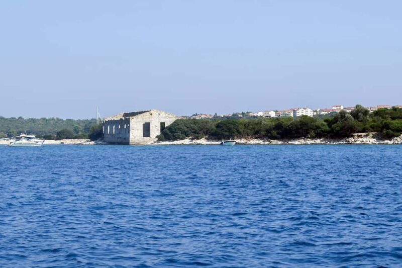 FAZANA Boat Tour Galebove stijene - NP Brijuni with Lunch - Key Points