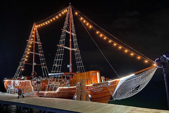 Feel the love on a romantic dinner at Cancun sea, with live music and open bar. - The Sum Up: Who Is This Tour Perfect For?