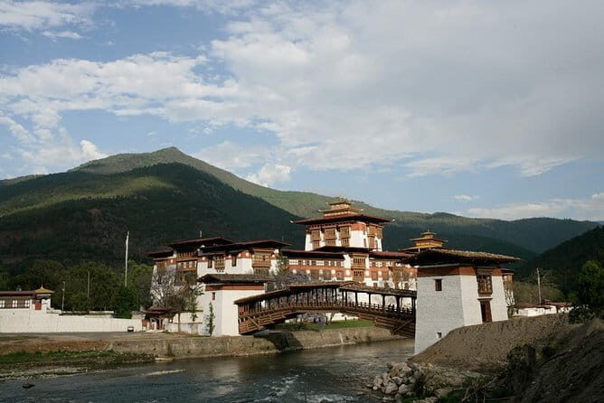 Feeling Bhutan- Private personalized tour of the capital city Thimphu - In-Depth Review of the Thimphu Tour