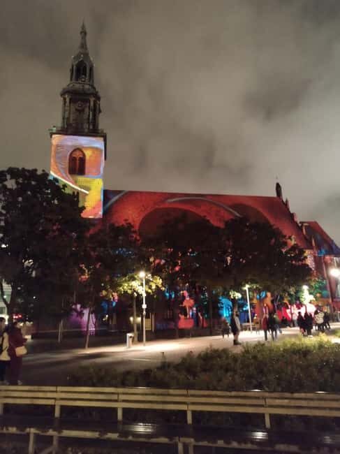 "Festival of lights" Rickshaws Tour Start Brandenburger Tor - Key Points