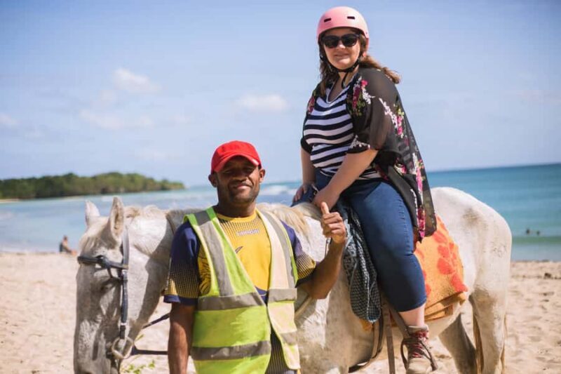 Fiji: Beach Horseback Riding Tour with Lunch and Transfer - Analyzing the Experience Through Reviews