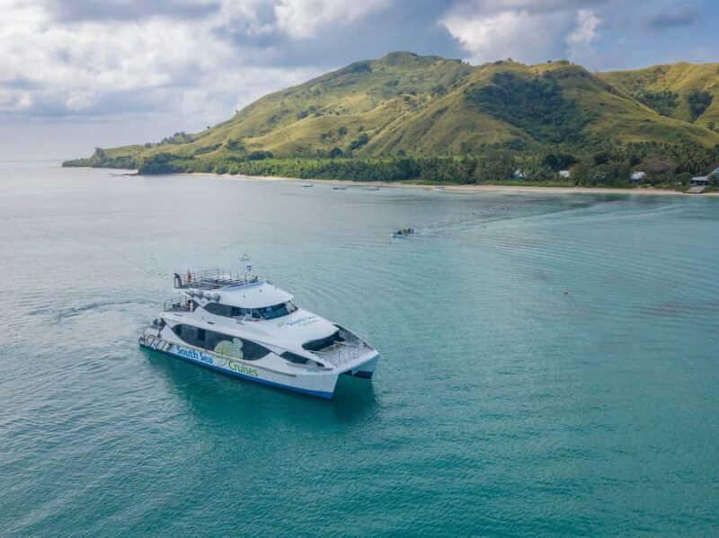 Fiji: Yasawa Islands Explorer Cruise with Lunch - An In-Depth Look at the Fiji Yasawa Islands Explorer Cruise