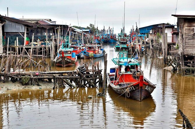 Fireflies Cruise with Batu Cave Visit and Seafood Dinner - Practical Considerations