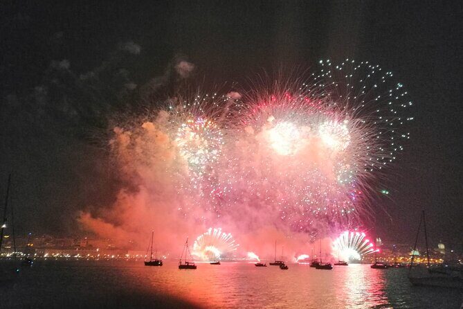 Fireworks and Open Bar in New Year's Eve Cruise in Lisbon - FAQ