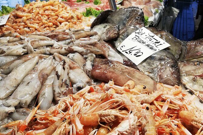 Fish Shopping in Rialto and Home Cooking in Murano - FAQs