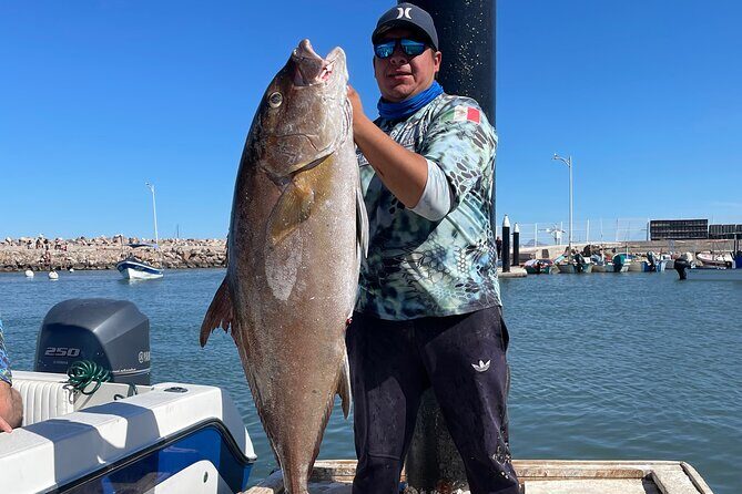 Fishing Trip in a Center Console - Loreto Fishing Trip in a Center Console: An Authentic Marine Adventure