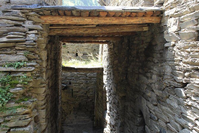 Five days tour to Khevsureti (Abudelauri lakes) & Kazbegi with hikes. - Day 4 — The Iconic Juta Gorge Hike