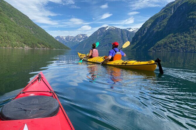 Fjord paddle in Hellesylt - Half Day Kayaking Tour - An Overview of the Experience