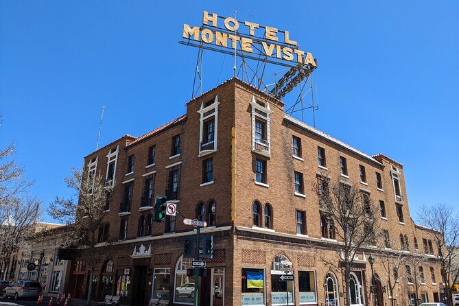Flagstaff Scavenger Hunt Walking Tour and Game - Key Points
