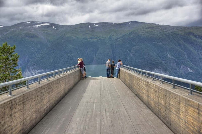 Flåm: Stegastein, Stalheim, and Gudvangen Scenic Coach Tour - Key Points