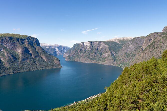 Flam: The Spectacular Stegastein Viewpoint Tour (Small Group) - FAQ