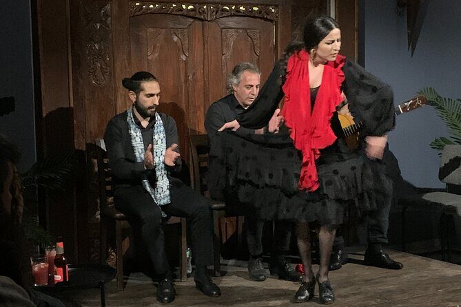 Flamenco show in the heart of Triana - An In-Depth Look at the Flamenco Experience