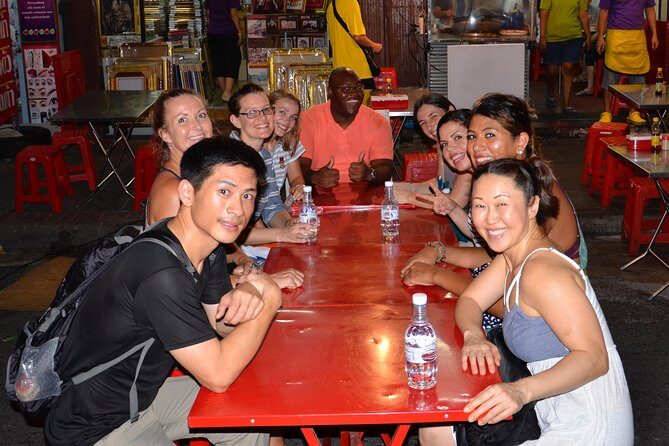 Flavors of Bangkok: Small-Group Chinatown Evening Food Tour - Exploring Yaowarat Road: The Heart of Chinatown