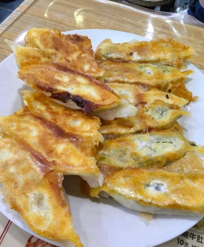 Flavors of Flushing: Eat Like A Real Chinese - The Guide and Group Dynamics