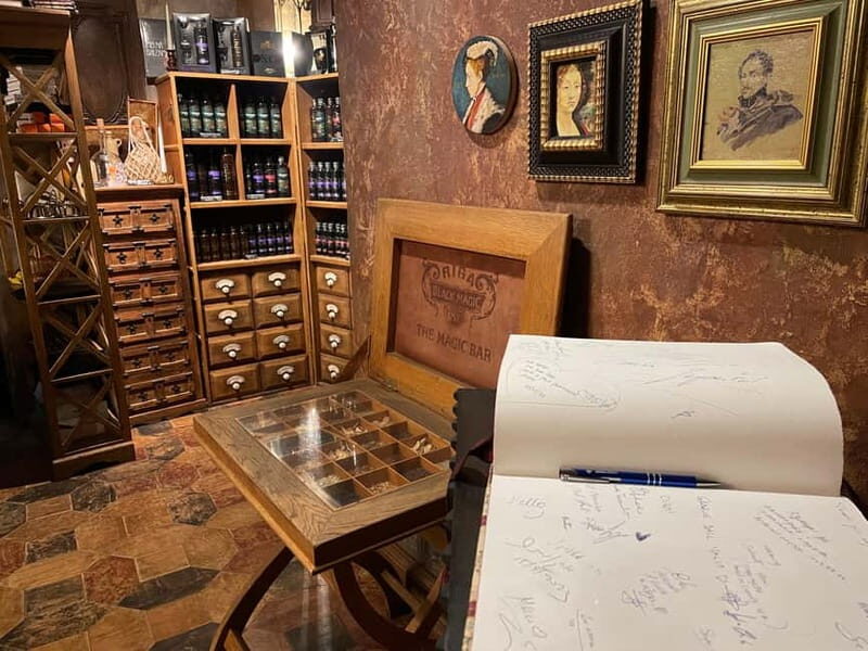 Flavours of Riga: Food, History & Hidden Gems Tour - Key Points