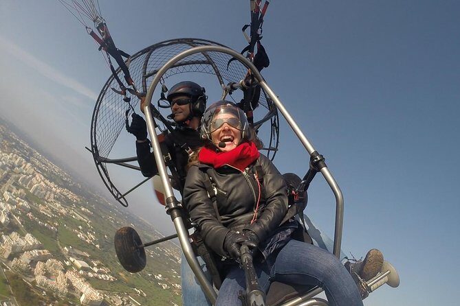 Flight experience over the beach in paragliding/paratrike in the Algarve with video. - Who Should Try This?