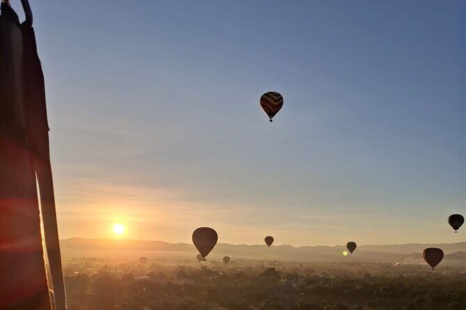 Flight in Teotihuacan Hot Air Balloon with Transportation and Breakfast - Taking Flight: Soaring Over the Pyramids