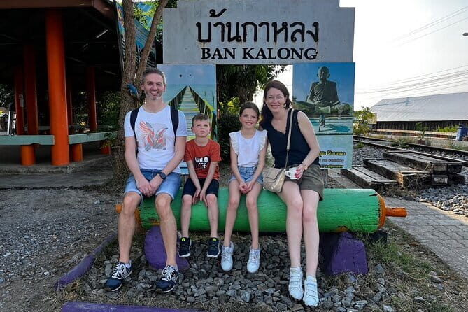 Floating and Railway Markets with Kwan Damnoen Restuarant - FAQ